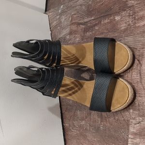 Bear Paw wedge sandals